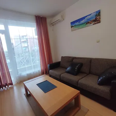 Double Cherry Apartment *