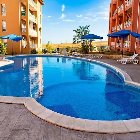 아파트 Double Cherry