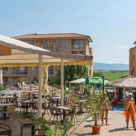 Double Cherry 아파트 써니비치